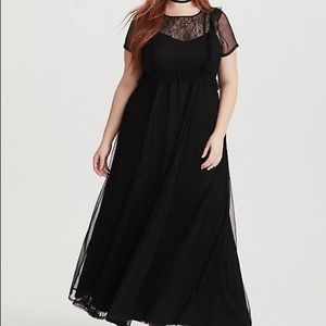 Black lace maxi dress